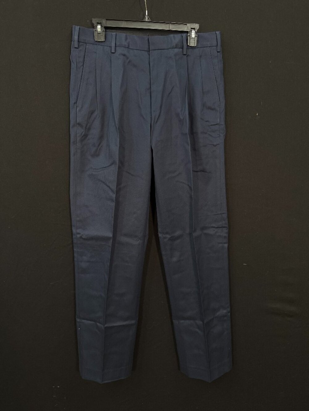 Lands' End Men's Traditional Fit Pleated Twill Pants Navy 32x33 NWOT